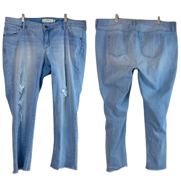 Torrid Women's Jeans Distressed Boyfriend High Rise Light Wash Plus Size 20 - Picture 8 of 8